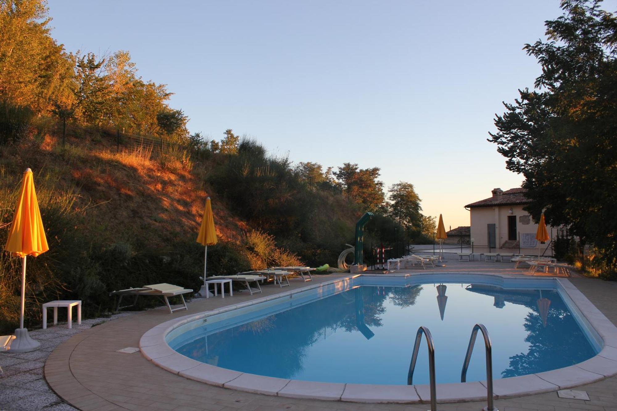 Agriturismo La Valle Del Vento Urbino Eksteriør bilde